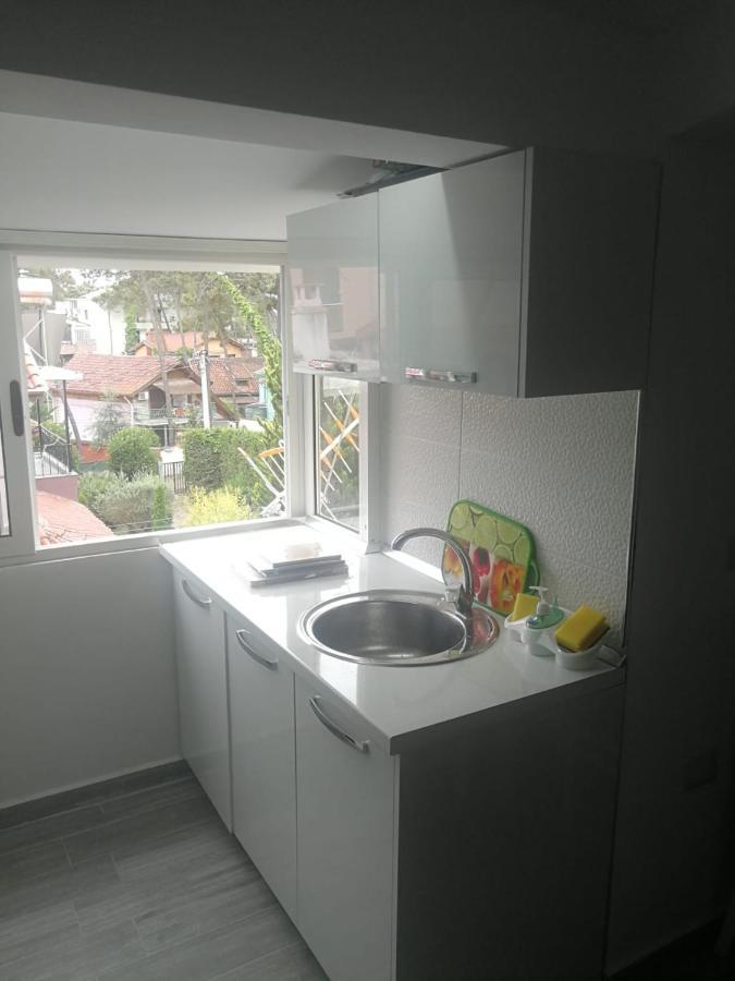 Mimoza Appartament Golem  Luaran gambar